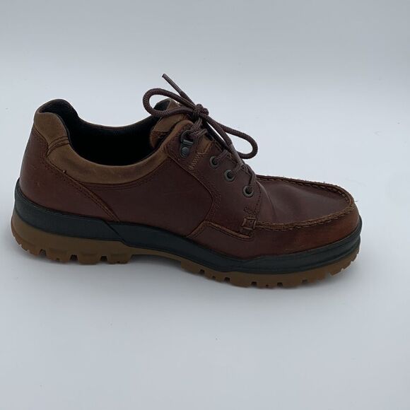 Ecco Track 25 brown leather low top ankle boots size 43